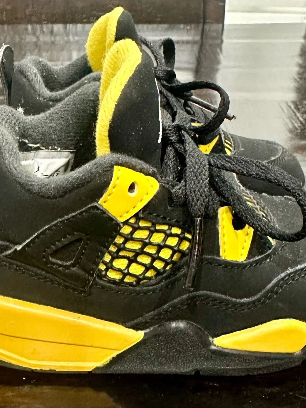 Nike Air Jordan 4 Retro THUNDER Toddler Shoes Sz 6c Black Yellow (BQ7670-017)